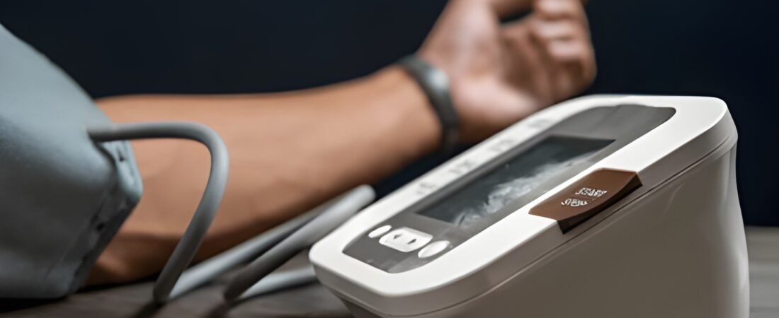 ¡Domina tu Salud Cardiovascular! 🚀 Descubre los 10 Mejores Tensiómetros para Controlar tu Presión Arterial en Casa 🏡