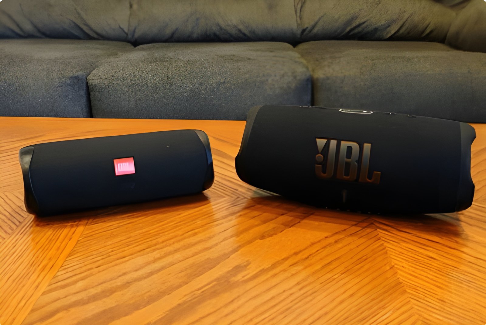 ¡Prepárate para Subir el Volumen! 🔊 Análisis Brutal de 10 Altavoces Bluetooth que Te Volarán la Cabeza 🤯